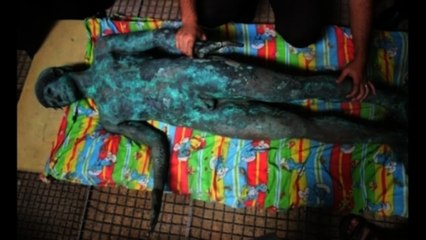 Greek statue found in Gaza