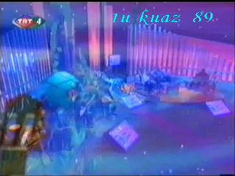 Erkan OĞUR*İsmail Hakkı DEMİRCİOĞLU-Bugün Ben Bir Güzel Gördüm