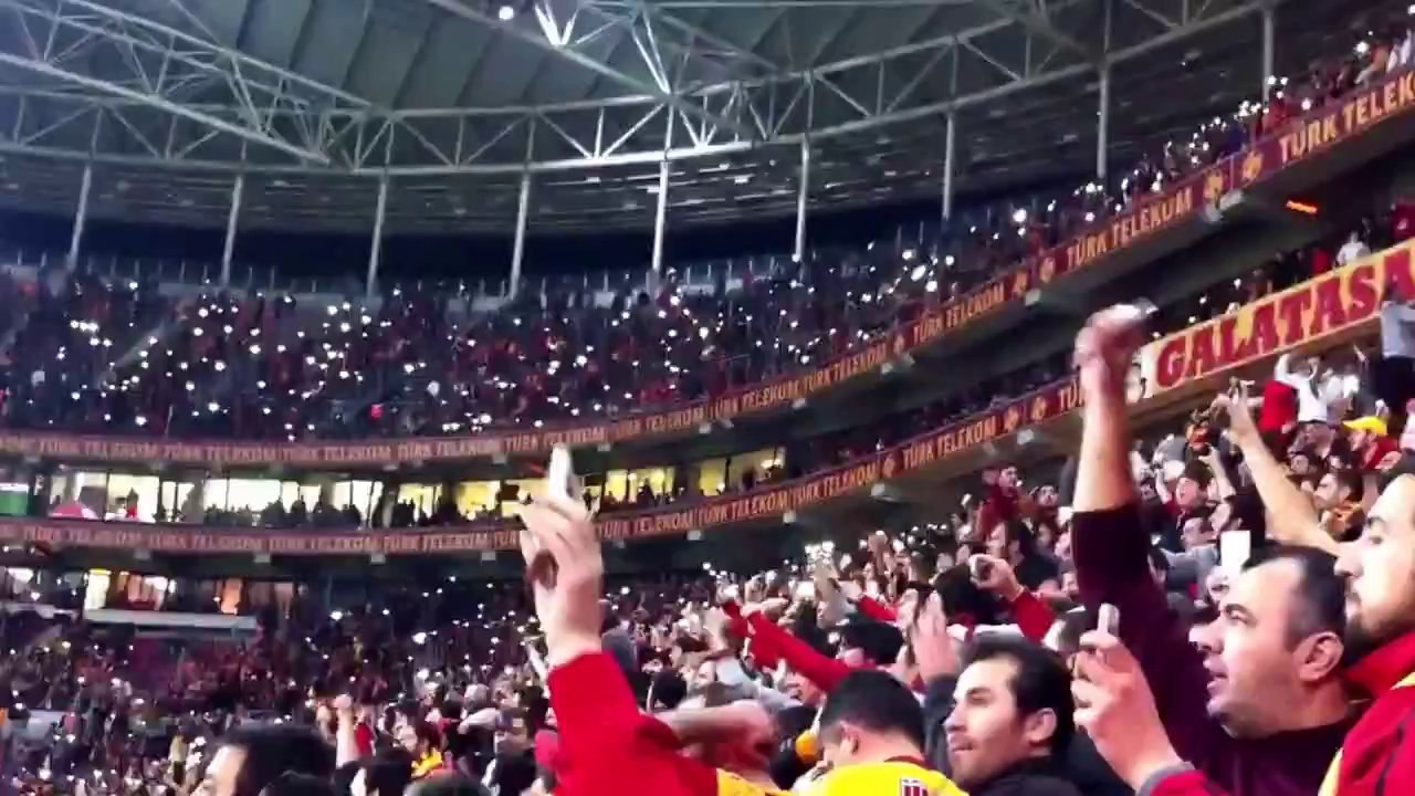 Sen Şampiyon Olacaksın, Seni Sevmeyen Ölsün! ( TekYurek.com )