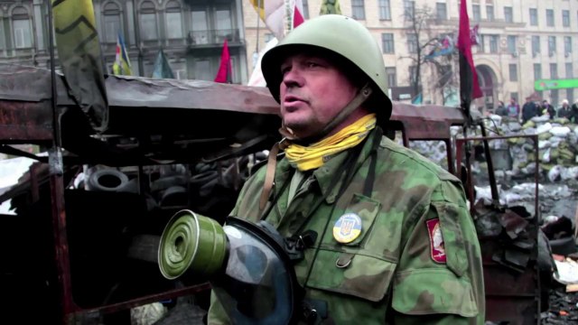 Beatles, Chopin tunes echo over Kiev barricade