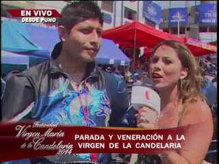 Miles de personas continúan bailando en honor a la Virgen de la Candelaria (2/13)