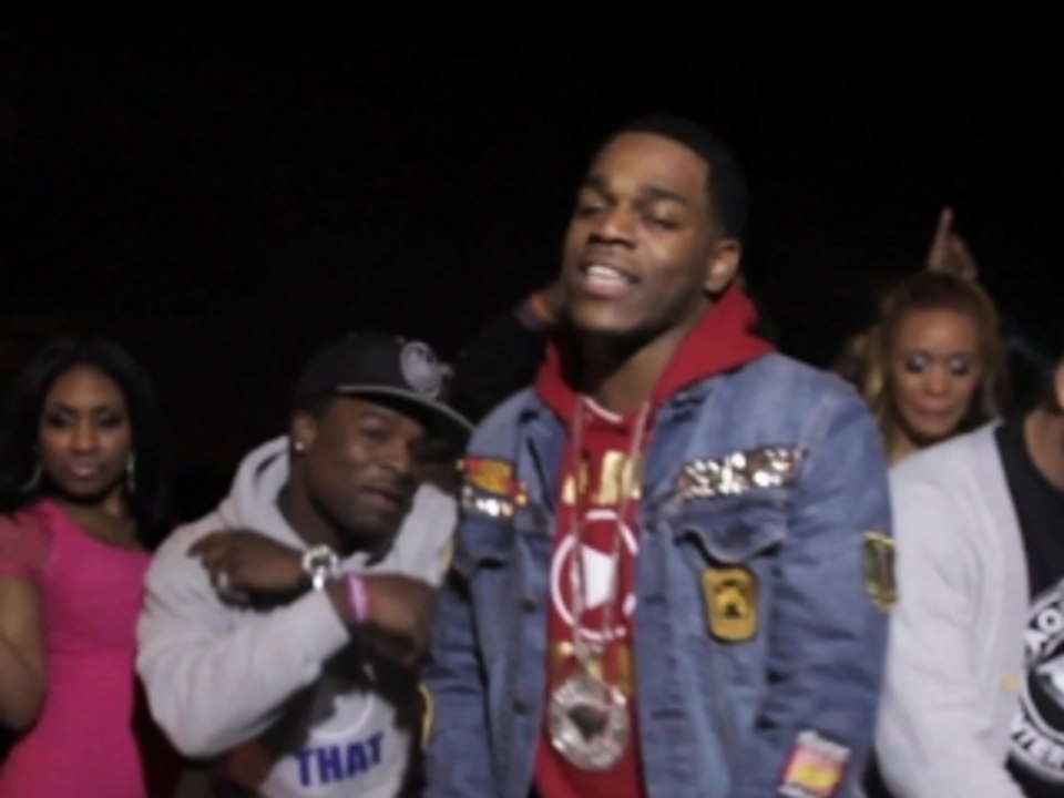 C-money feat. Iamsu - Play That