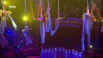 Ladies and Gentlemen: le grand Cirque International de Monte-Carlo. Circus!!!