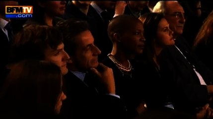 Скачать видео: Nicolas Sarkozy ovationné par les militants au meeting de Nathalie Kosciusko-Morizet  - 11/02