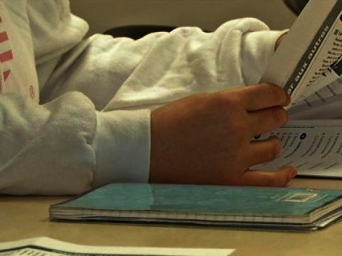 Immigration: pour mieux s'intégrer, des étrangers suivent des cours de français - 11/02