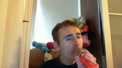 Wiwi égratigne "december" d'All About Eve