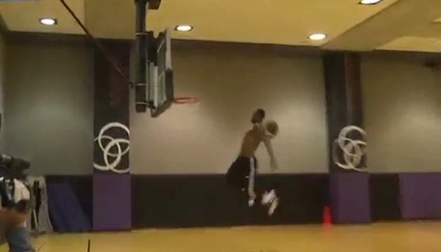 Concours de dunk pour Lebron James