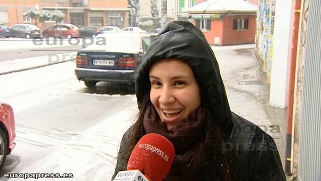 Colmenar Viejo amanece cubierto de nieve