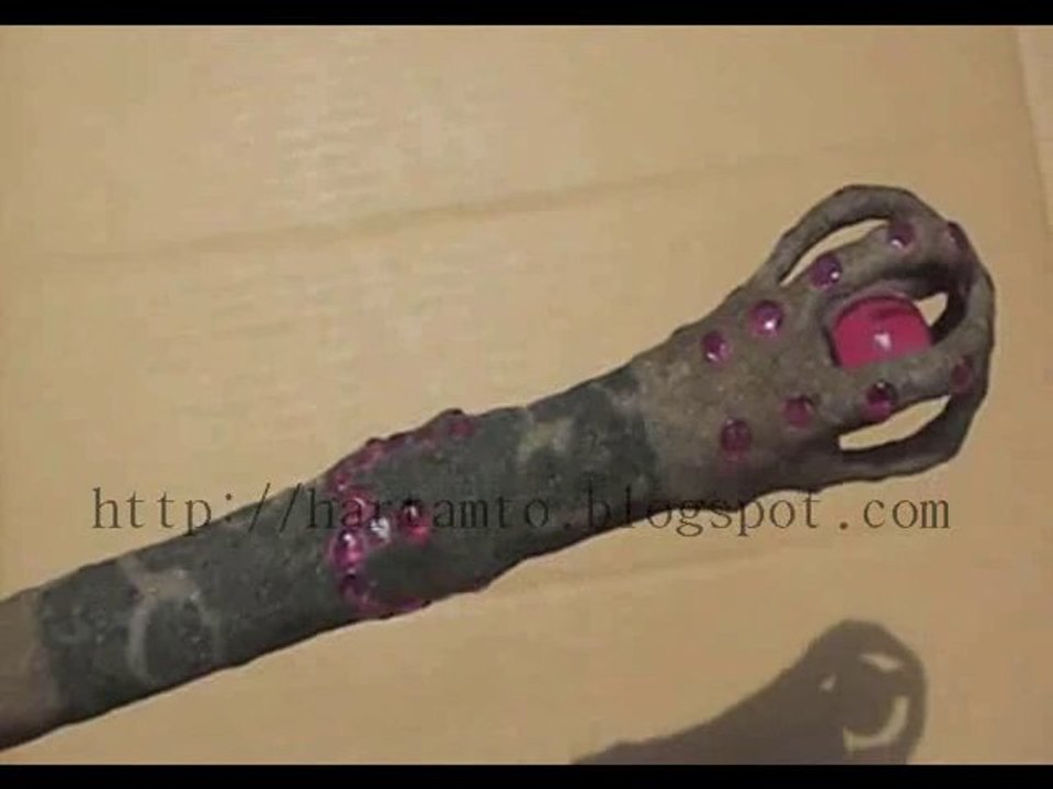 mystery stone (tongkat pendek)