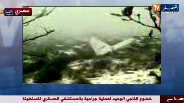 Queda de avião deixa mais de cem mortos na Argélia