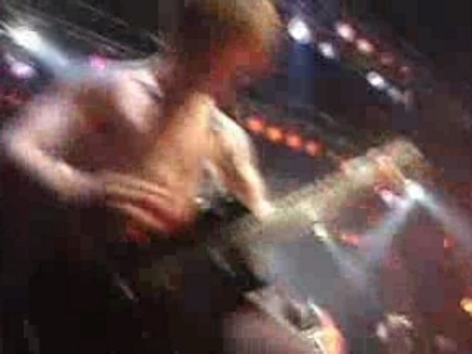 Slitheryn - Different (live in japan)