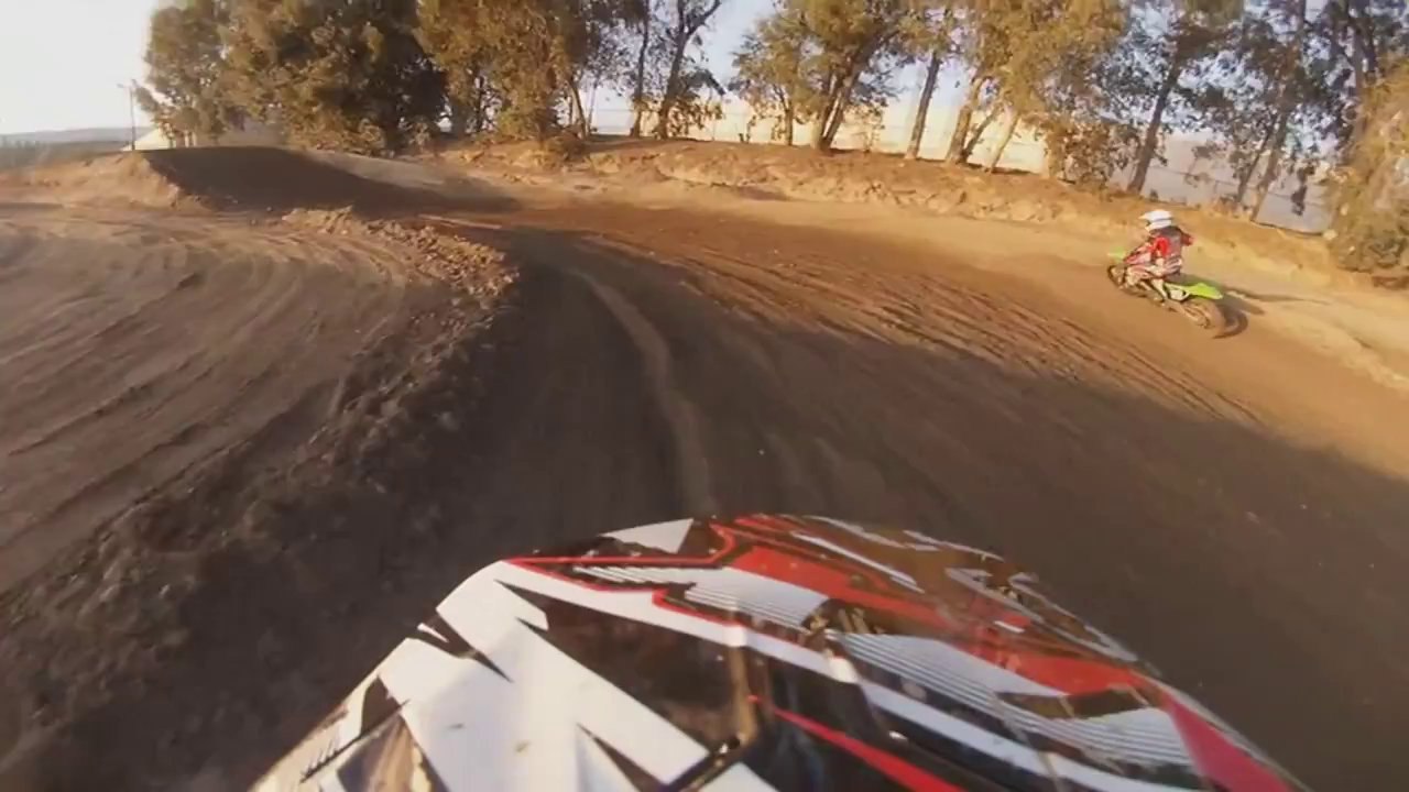 Dirt Bike Motocross Muddy ride - Milestone MX Park