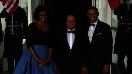 Obamas greet Hollande for state dinner