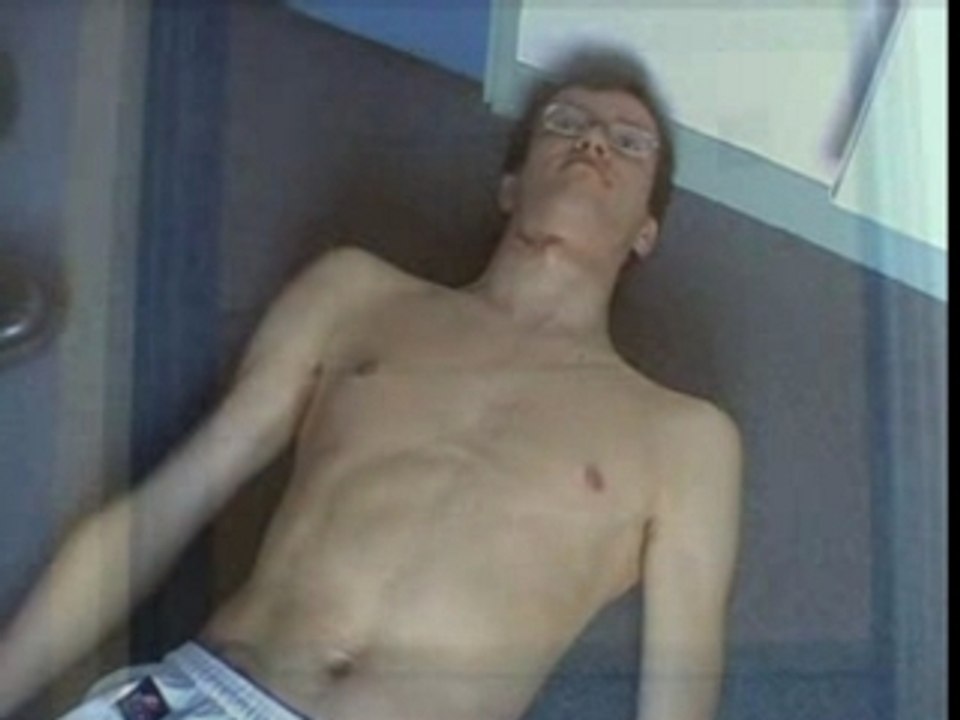 FAHIG FILMS - Van Damme Pill