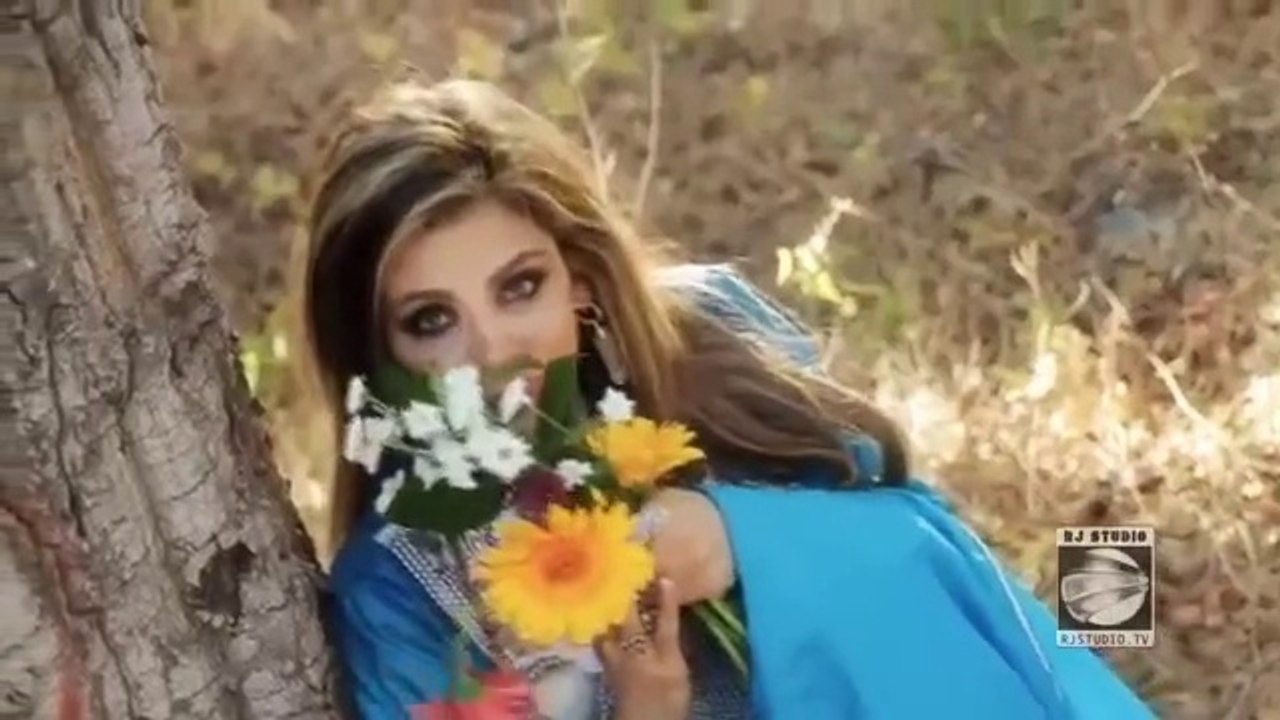 Sitara Nawabi Nawe Peghla new mast Pashto song Afghan Music 2012ipad)