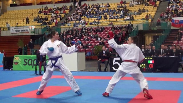 Finale Junior +59kg - Nancy Garcia - Euro Karaté Jeunes 2014