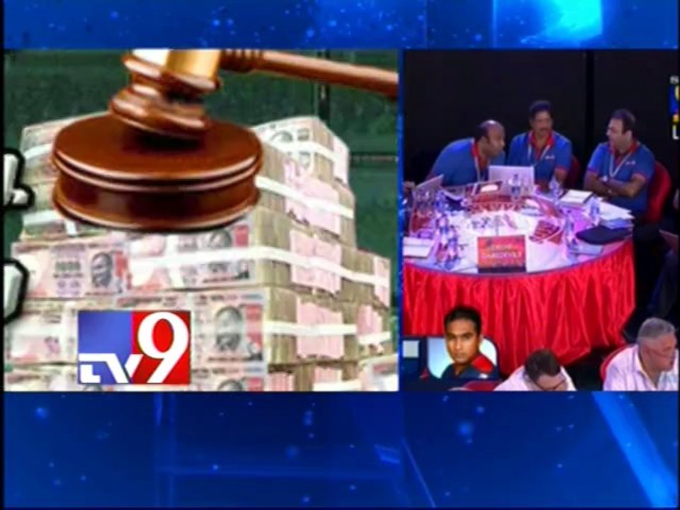 Yuvi goes to RCB for Rs. 14cr