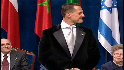 Schumacher padece una pulmonía que agrava su situación, según diario alemán