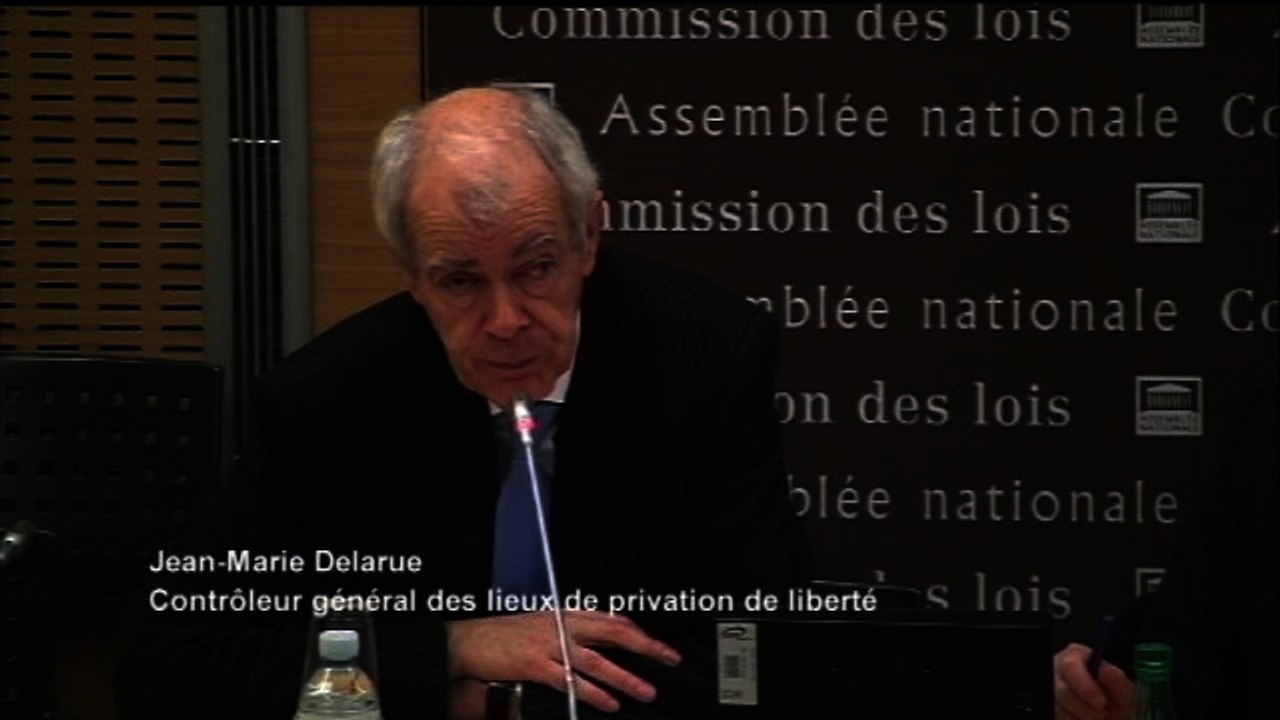 Actualités : Lieux de privation de liberté, Jean-Marie Delarue dénonce "la  peur des représailles" - Vidéo Dailymotion