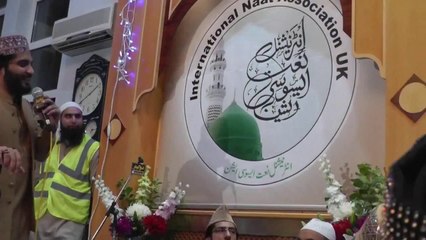 Hafiz Noor Sultan   Manchester Naat new best urdu naat 2014