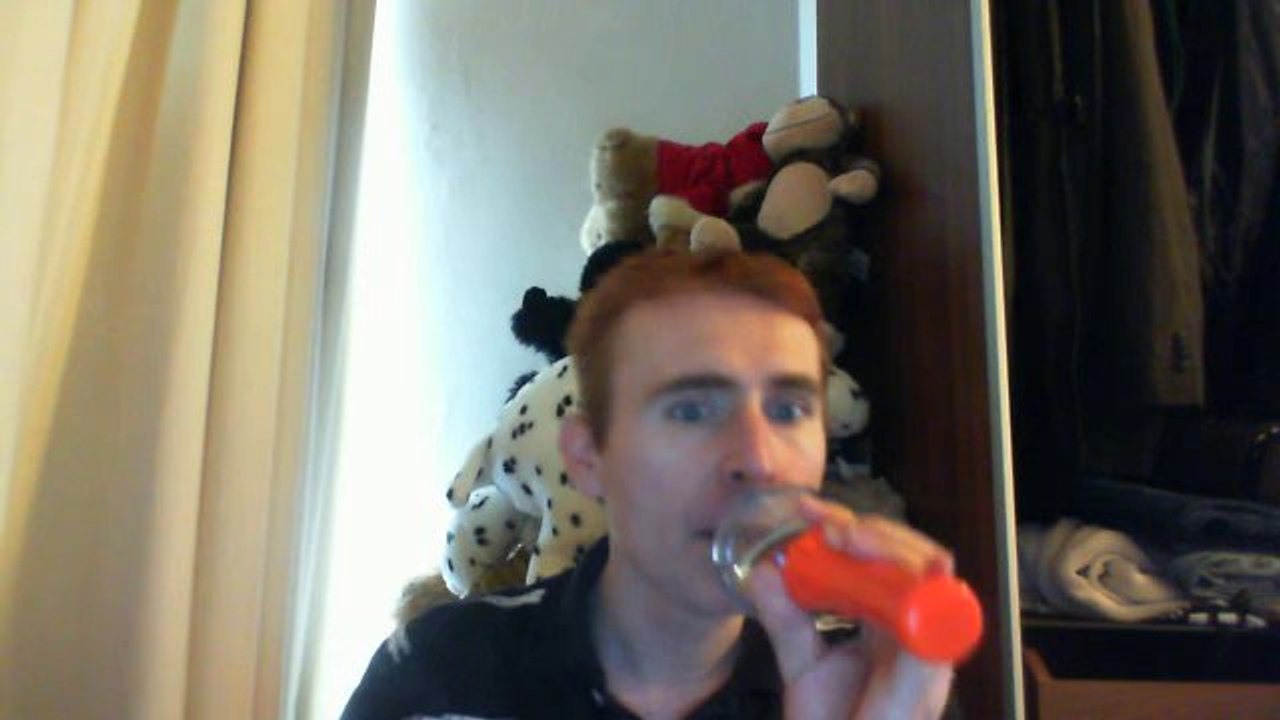 Wiwi égratigne "tell me what he said" d'Helen Shapiro