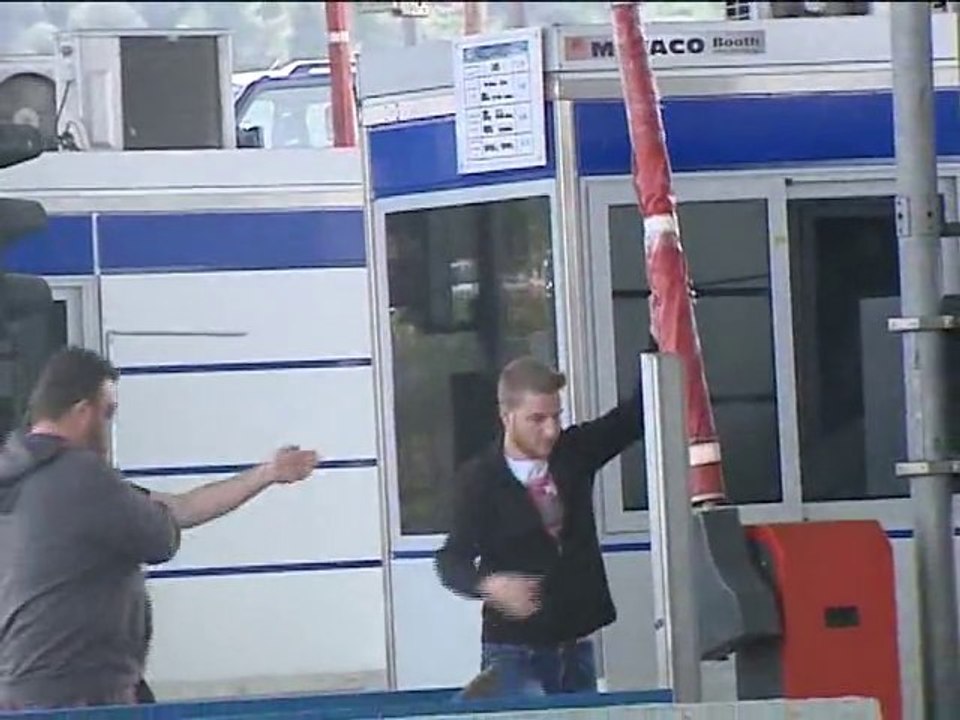 Στα διόδια της Τραγάνας οι αγρότες