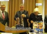 Firman convenio entre SENSICO y constructora brasileña para que jóvenes del valle del Monzón reciban capacitación en construcción.