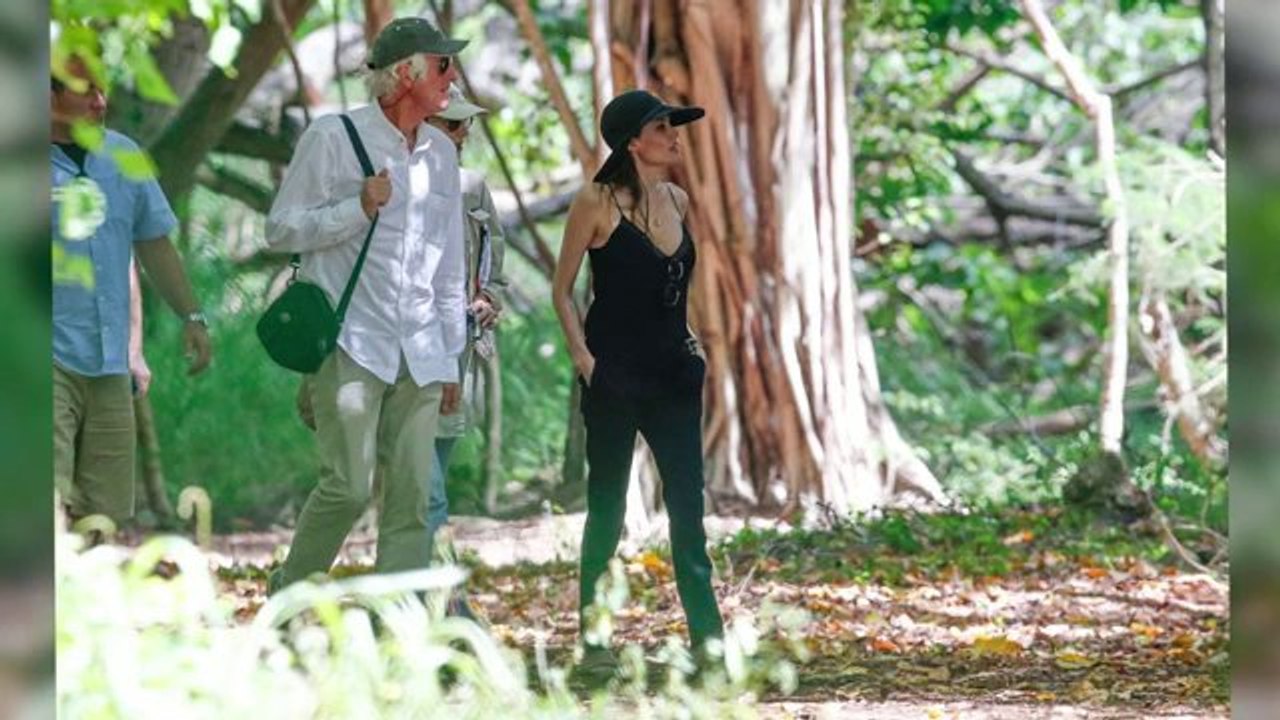 Angelina Jolie Wows in Low-Cut Camisole in Hawaii After Mastectomy