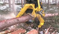 Amazing Wood Cutting Machine - John Deere H414 harvester head