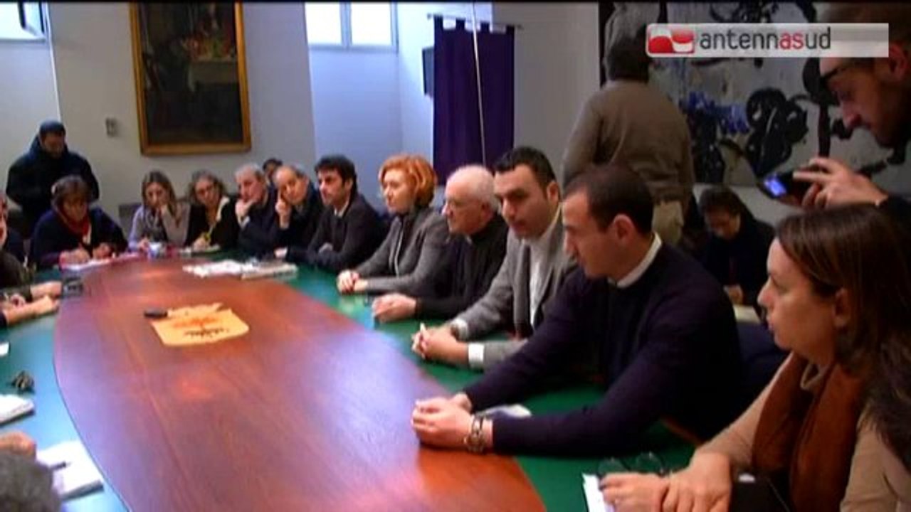 TG 12.02.14 A Lecce la "Rete della Solidarietà": viveri e beni di prima necessità per i più poveri