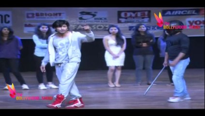 Vidyut Jamwal Turns Tutor For His Fans