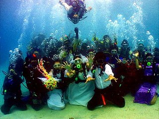 В Таиланде прошли соревнования на самое долгое объятие