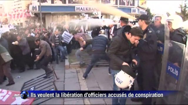 Ankara: la police disperse des manifestants devant le Parlement