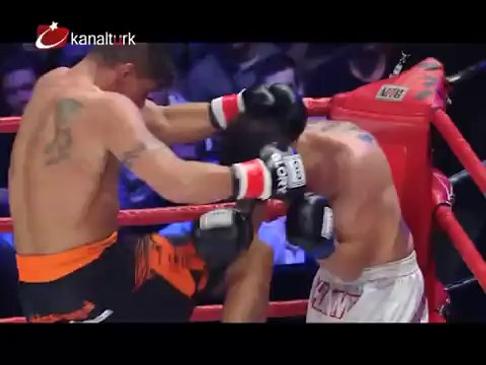 "KICK BOKS GLORY" 4 Ekim Cuma akşamı saat 23.50'de Kanaltürk'te!