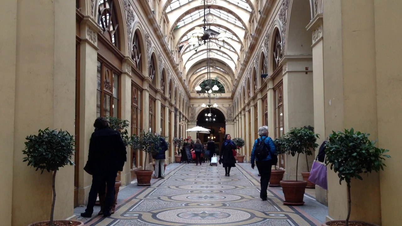 Passages couverts de Paris (1) Galerie Vivienne (2) L'instant d'une minute 02/14