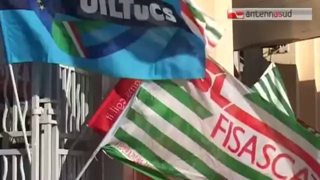 TG 13.02.14 Protesta dei dipendenti della Fiera del Levante