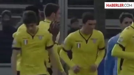 İtalya 40 Yaşında Gösteren Bu Futbolcuyu Konuşuyor