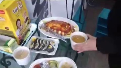 Cool Korean Food Delivery_clip24