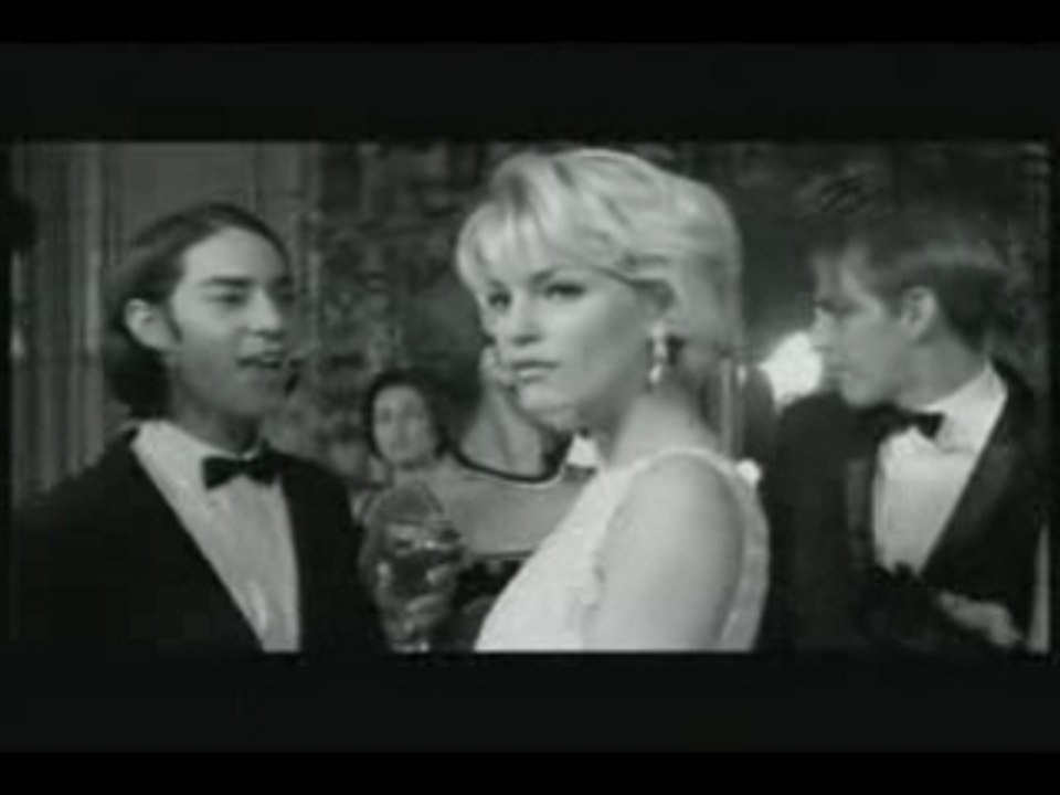 JAMES - SHE'S A STAR