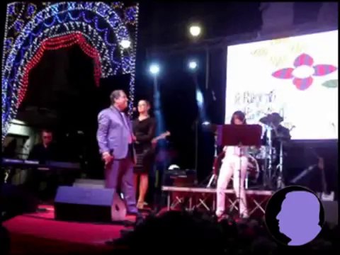 Tu ca nun chiagne - MARIO TREVI LUNABIANCA (San Gennaro Day, 21/9/2013)