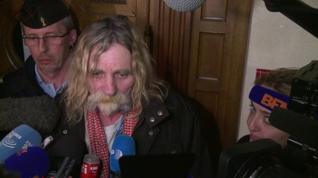 Arche de Zoé: Breteau et Lelouch condamnés à 2 ans avec sursis