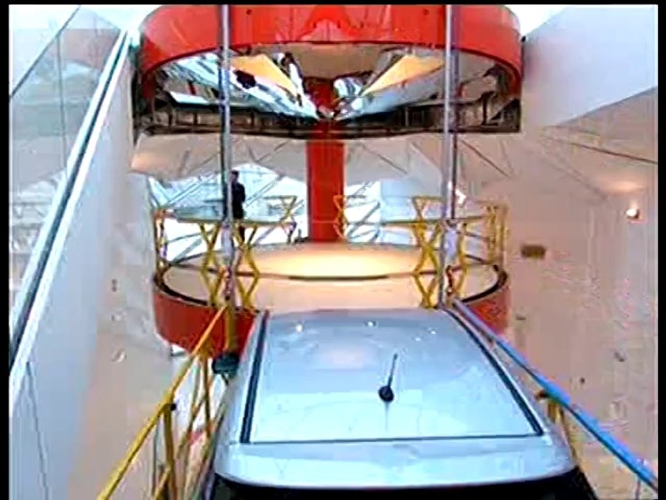 L'envers du décor: Automobiles Citroën, avenue des Champs Elysées