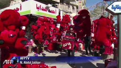Iraqis embrace romance in spite of violence