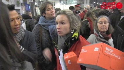 Скачать видео: Tempête Ulla passagers bloqués en gare de Rennes