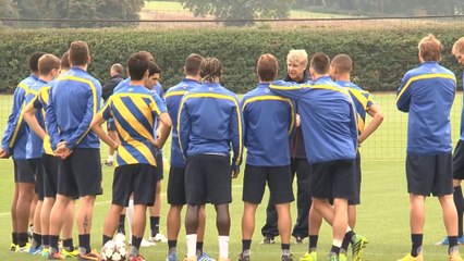 Mourinho lashes out at 'failure' Wenger