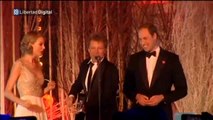 Dueto del príncipe Guillermo con Bon Jovi - Prince William sings duet with Bon Jovi