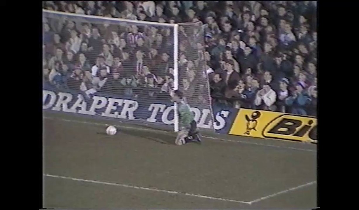 Oldham Athletic v Southampton League Cup 1990 Q F 2nd Half