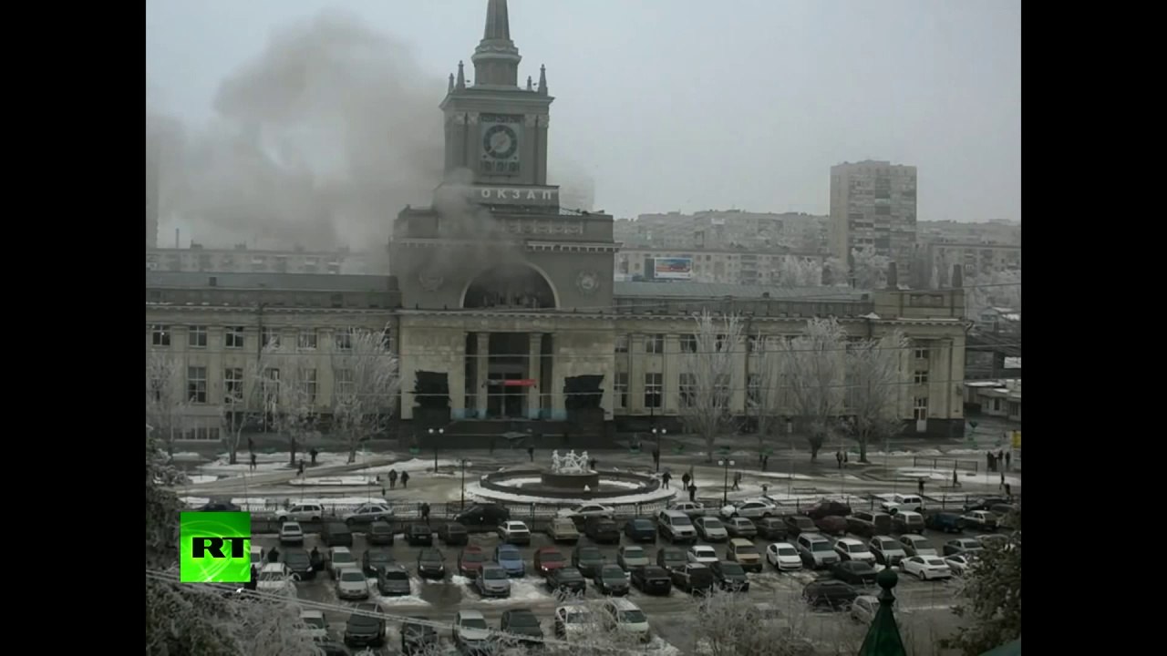 Caught on CCTV: Moment of Volgograd railway station deadly explosion