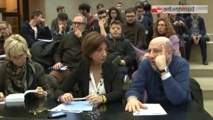 TG 14.02.14 Ragazzi e Facebook, nel libro "Dietro lo schermo"