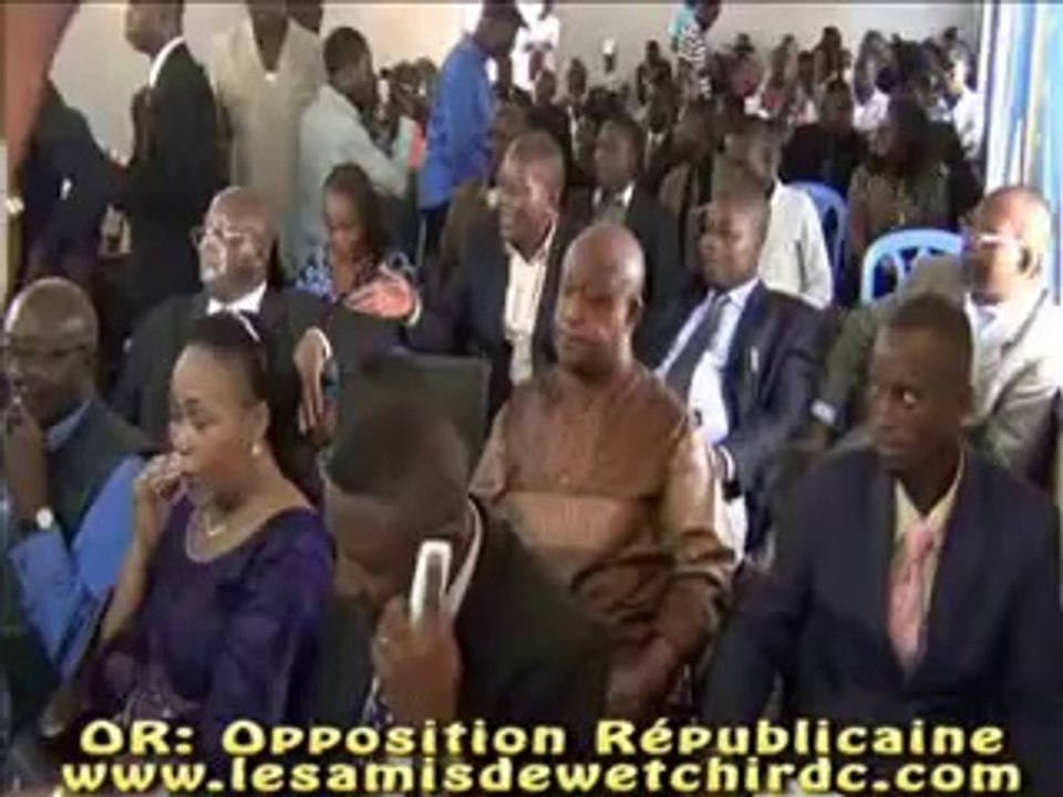 LISANGA, MFUMU NTOTO dans le camp de Léon KENGO